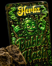 Bubble Hash 50% THCA con una textura blanda y moldeable