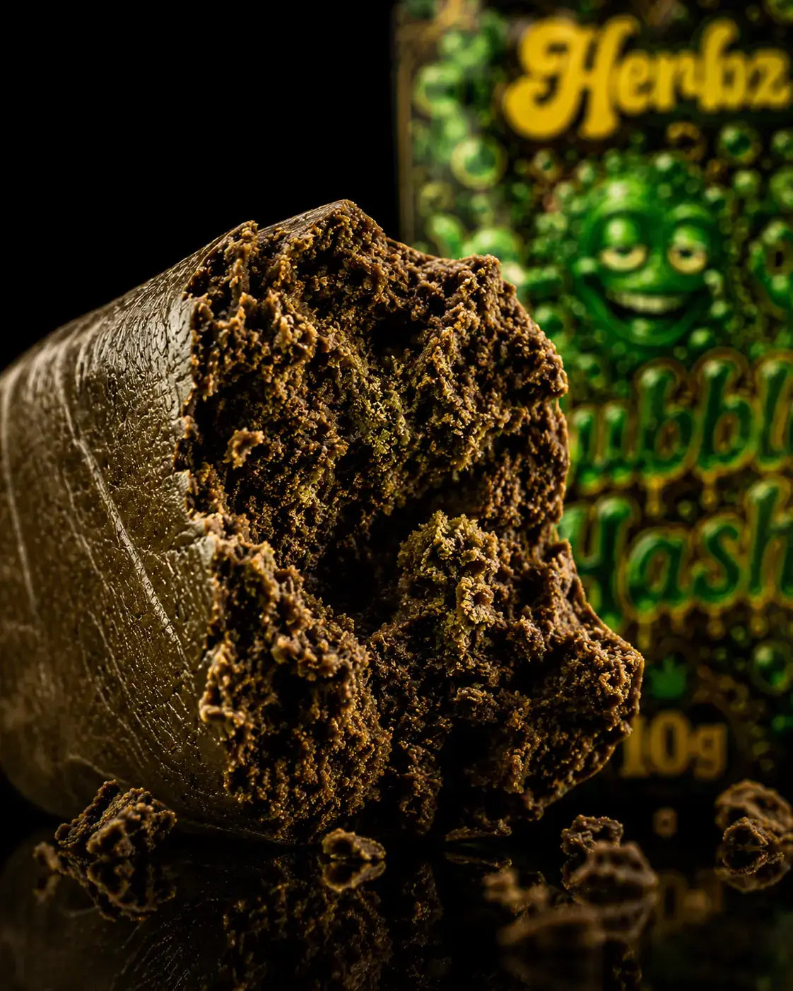 Herbz Bubble Hash med mörk yta och naturlig haschprofil